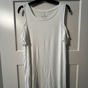 American Eagle Outfitters Soft & Sexy White cold shoulder Top sz Large
